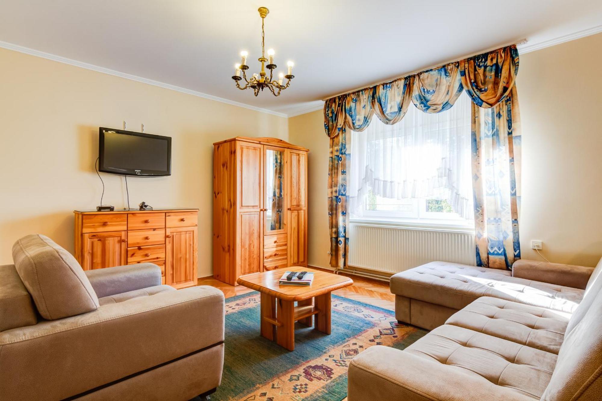 Ilona Apartman Heviz Exterior photo